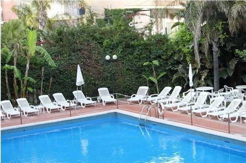 Wave Hotel Acireale Exterior photo